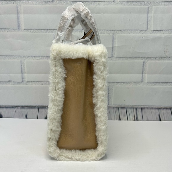 Marc Jacobs Faux Fur Trimmed Tote - Picture 6 of 10